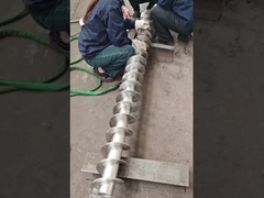 Extrusora de torneira vertical, de controlo elétrico, para máquinas de moldagem por injecção de plásticos