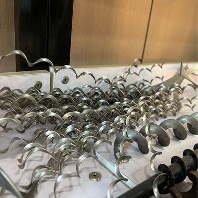 Bom preço. Transportador de parafuso sem-fim resistente ao calor em aço inoxidável com dimensões personalizadas para aplicações industriais on-line